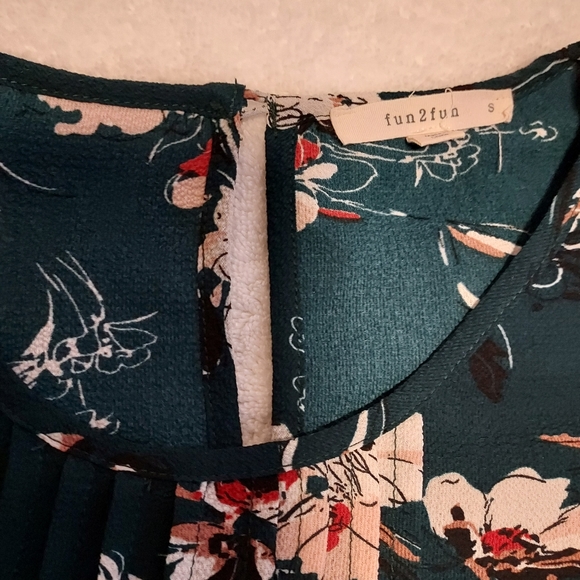 Fun2fun blouse - Picture 2 of 3